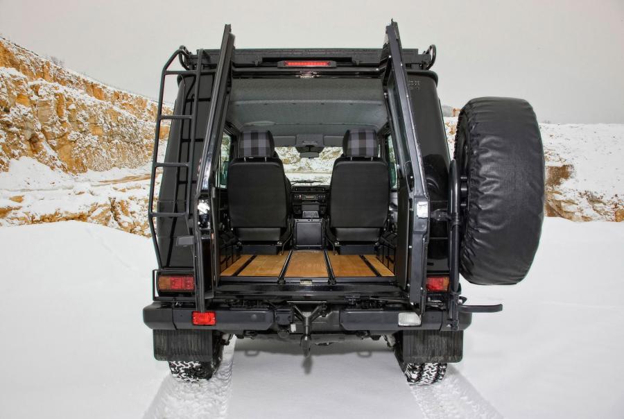  Mercedes-Benz G-Class Edition 30 2009 года  (фото 8 из 11)